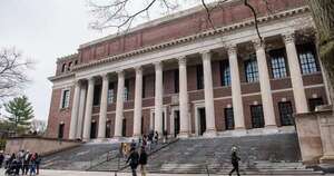 La Nación / Harvard: estudiantes extranjeros ya no serán matriculados