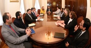 Presidente en ejercicio Alliana y ministra de Salud dialogaron con representantes de pacientes oncológicos - .::Agencia IP::.