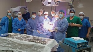Equipo de la Facultad de Ciencias Médicas de la UNA realizó dos trasplantes renales en menos de 24 horas