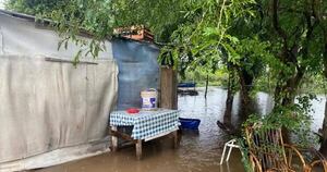 Diario HOY | El río Paraguay sigue subiendo y ya afecta a varias familias de Villeta