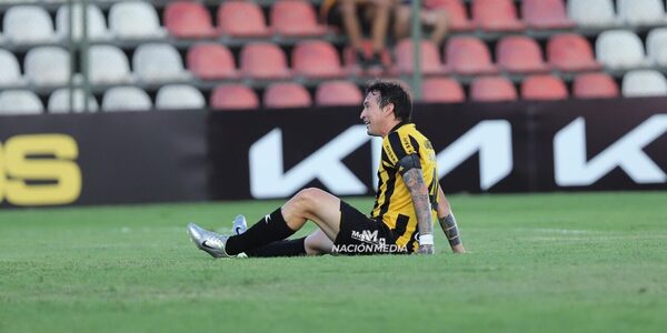 Versus / El “9” goleador, un puesto que está en peligro de extinción en Paraguay