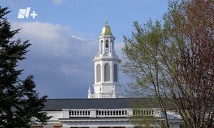 Trump le cierra la puerta a los estudiantes internacionales en Harvard