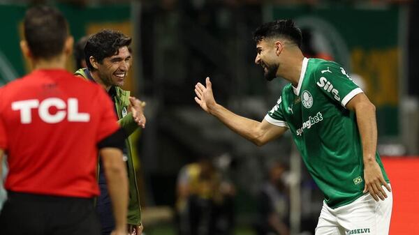 Palmeiras goleó en el duelo de paraguayos y avanzó a octavos - Fútbol Internacional - ABC Color