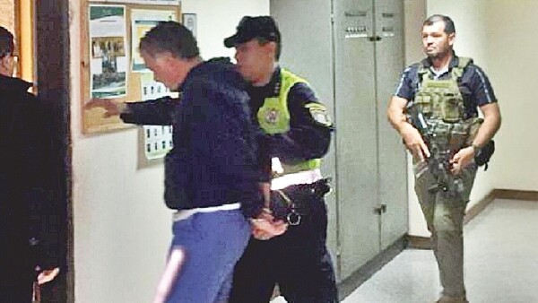 Santoro "lavó" unos USD 8 millones en menos de cinco meses