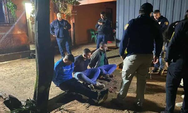 Caen cuatro presuntos piratas del asfalto durante allanamiento en San Pedro – Prensa 5