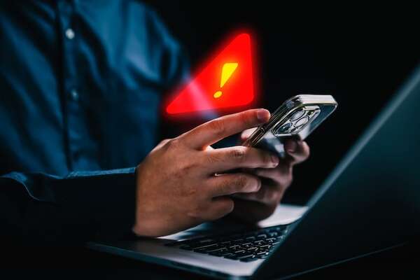 Imputan a un hombre que vació la cuenta bancaria de su tío desde la app - Policiales - ABC Color