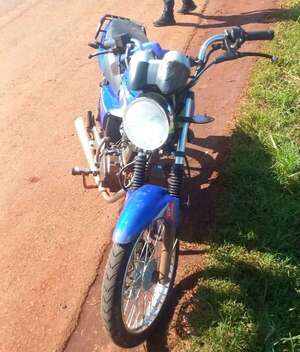 Joven muere tras rozar su motocicleta con un camión y caer al asfalto   - ABC en el Este - ABC Color