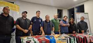 Municipalidad de Cambyretá entrega equipamientos a clubes de la Liga Deportiva local