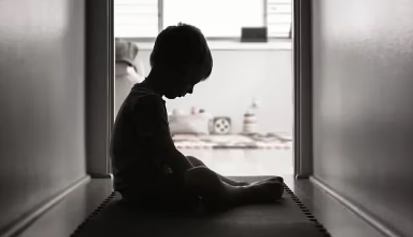 Detienen a una mujer que difundía imágenes pornográficas de sus hijos en TikTok - Noticiero Paraguay
