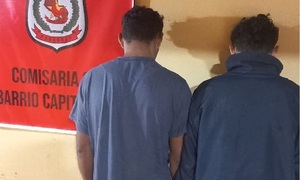 Aprehenden a dos limpiavidrios por agresión viralizada frente a la Municipalidad de Coronel Oviedo - OviedoPress