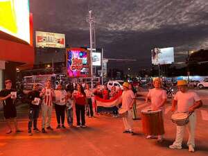 “Defendamos Asunción” realiza volanteada para exigir intervención de la Municipalidad - Política - ABC Color