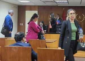 Maniobra: Con recusación a juez y fiscal traban la preliminar a intendenta y otros - El Observador