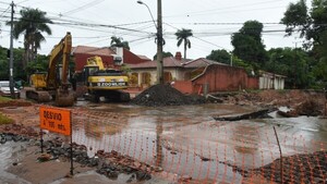 Vecinos denuncian perjuicios causados por obra de desagüe
