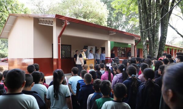 “Landy” entrega aulas y cocina – comedor en una escuela del Km 9 Acaray – Diario TNPRESS