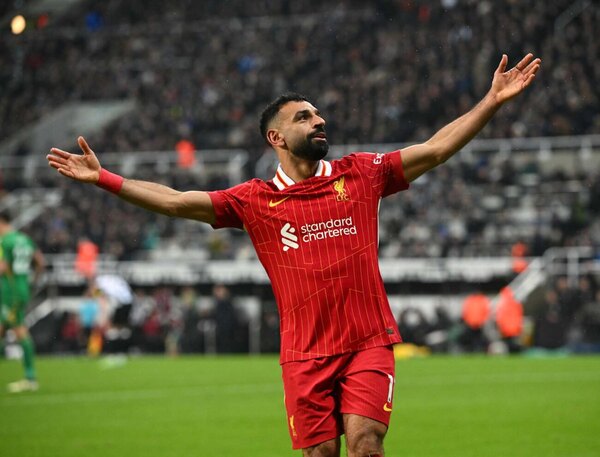 Versus / Salah es elegido mejor jugador de la temporada en la Premier League