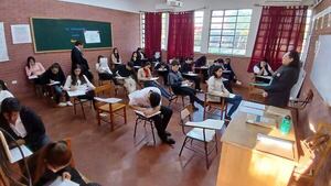 Unos 660 estudiantes vuelven a rendir examen para el IFD en Caaguazú - Nacionales - ABC Color