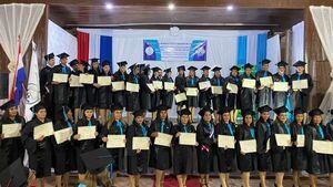Chaco: Egresa la primera promoción de universitarios de Puerto Casado