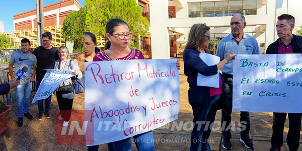 VÍCTIMAS DE LOS PAGARÉS: «HAY DOCENTES QUE COBRAN SOLO G. 300.000 AL MES»