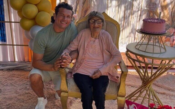 ¡La abuelita de Nelson Haedo cumplió 101 años y se mandaron un feroz festejo!