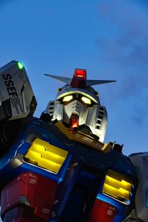 Entre robots “sensibles” y autos voladores - ABC Revista - ABC Color
