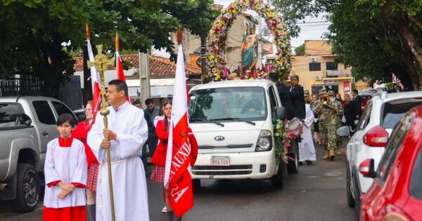 La Nación / Complejo Educativo María Auxiliadora celebró festividad de su santa patrona