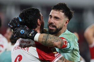 Versus / Huracán gana en los penales y es el primer finalista en el Apertura argentino