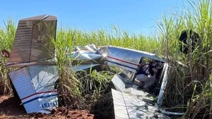 Avioneta capotó luego de un aparatoso aterrizaje en Caaguazú
