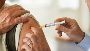 Inglaterra lanza la primera vacunación sistemática contra la gonorrea - 1000 Noticias