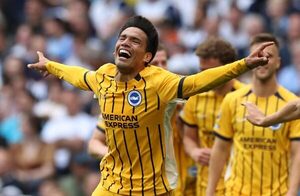 Versus / ¡Que golazo! Diego Gómez firma una obra de arte en la Premier League
