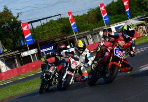 Moto Velocidad-Ñu Guasu: Exitosa y emotiva 2ª fecha - ABC Motor - ABC Color