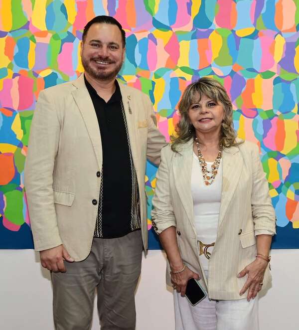 “Pretérito imperfecto, futuro perfecto” deslumbra la Galería Multiarte - Sociales - ABC Color