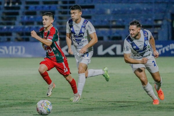 Versus / Tembetary visita la ‘Fortaleza’ con la misión de sumar