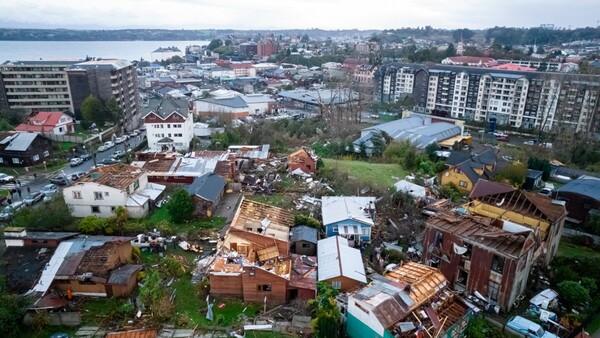 Tornado provoca daños en 250 casas y deja ocho heridos en una ciudad del sur de Chile