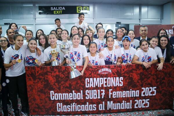 Albirroja Sub 17: ¡Las mundialistas y campeonas llegaron a casa! | Unicanal