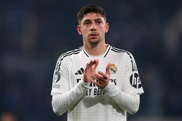 Otra figura clave de Uruguay podría perderse el partido con Paraguay - 1000 Noticias