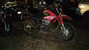 Motochorro muere atropellado mientras intentaba huir - Noticiero Paraguay