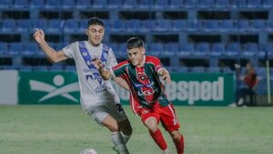 Ameliano y Tembetary chocan en Villeta