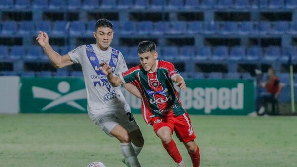 Ameliano y Tembetary chocan en Villeta
