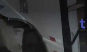 (Video) Bus perdió una rueda en avenida ha oíko la bolonqui