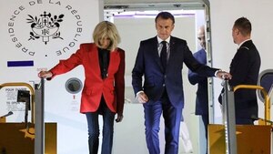 ¡Escándalo! Presidente de Francia recibió una bofetada de su esposa, en público