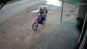Un motochorro murió y otro quedó herido luego de asaltar dos locales