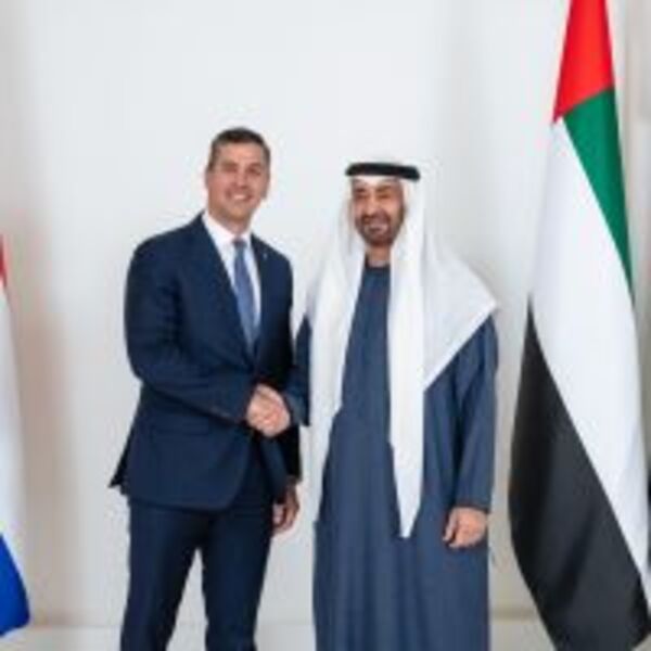 El presidente Santiago Peña se reúne con el presidente de Emiratos Árabes Unidos y celebra histórica visita de Estado :: Presidencia de la República del Paraguay
