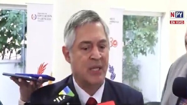 Ministro de Educación se pronuncia sobre la salida de Federico Mora