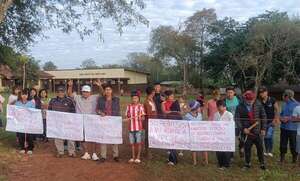 Comunidad indígena toma escuela y exige redireccionamiento de rubro docente - ABC en el Este - ABC Color
