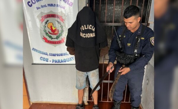 Detienen a adicto que protagonizó riña a machetazos