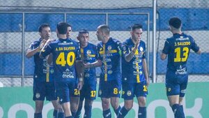 Trinidense vence a Recoleta en un partido cambiante
