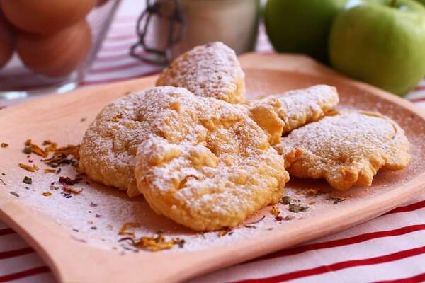 Receta fácil: solo tres pasos para hacer buñuelos de manzana o pera - Gastronomía - ABC Color