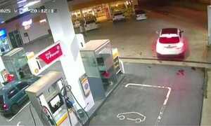 (Video) En un suspiro le robaron la camioneta el mismo día que compró, investigan al vendedor