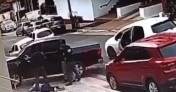 La Nación / Hallan vehículo utilizado en asalto tipo comando en Asunción