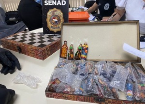 Interceptan cocaína oculta en piezas de ajedrez rumbo a Alemania - ADN Digital